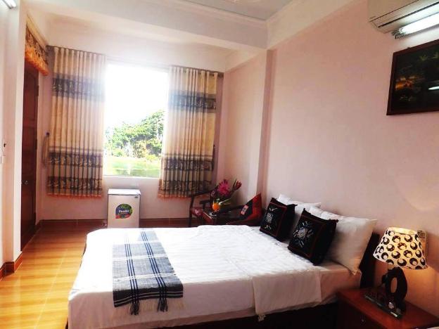 anna tham hotel view