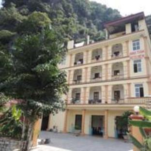 anna tham hotel view