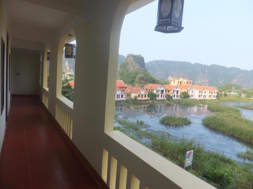 anna tham hotel view