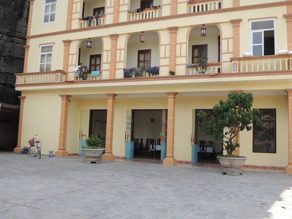 anna tham hotel view