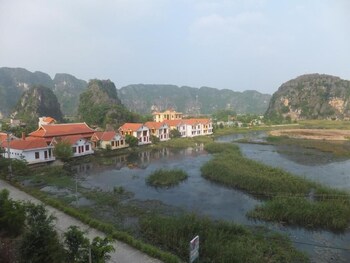 hoa lu