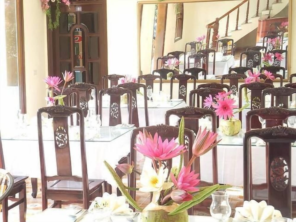 anna tham hotel view