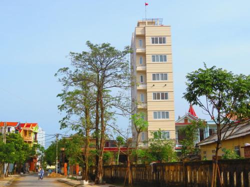 nam long plus hotel