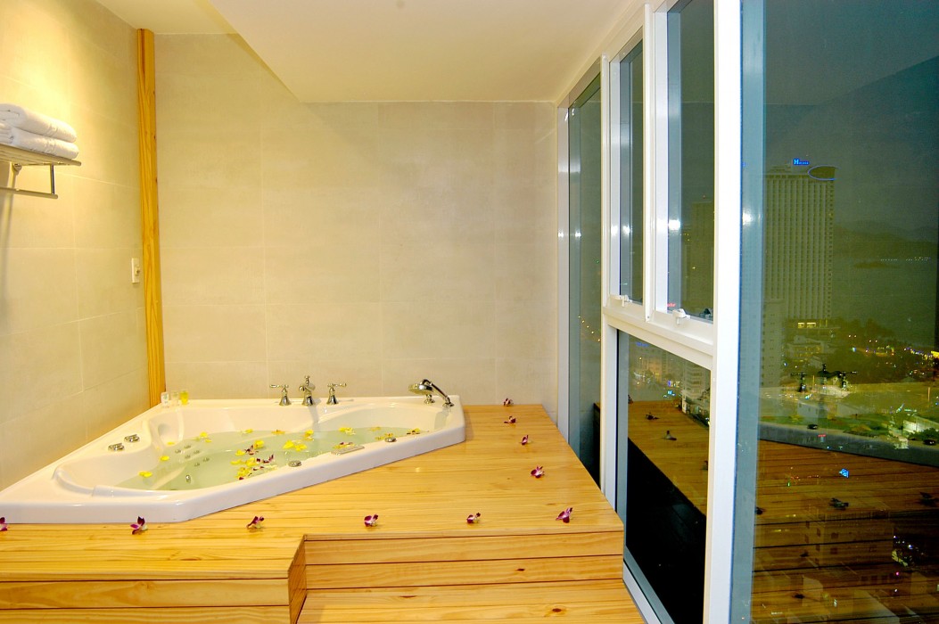 green world hotel nha trang