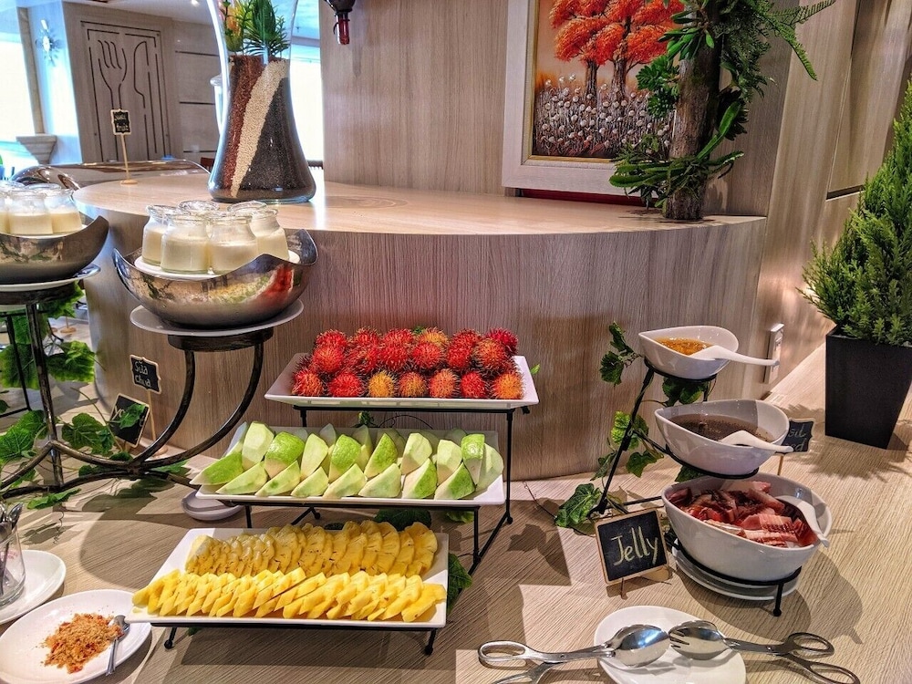 holiday one hotel