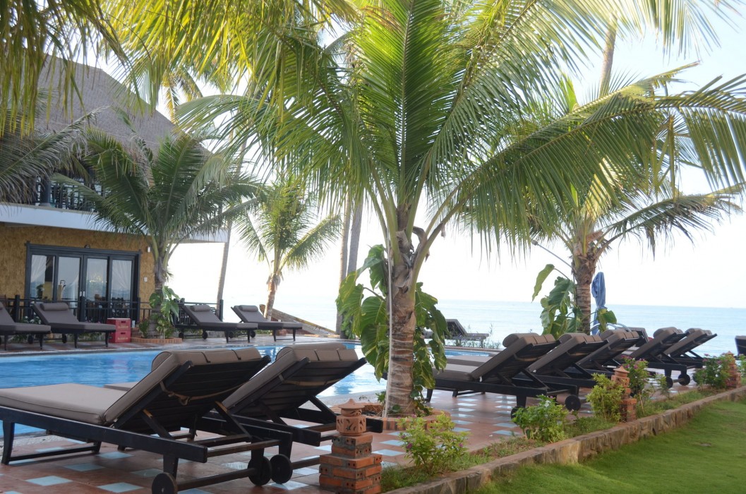 rang garden beach side resort