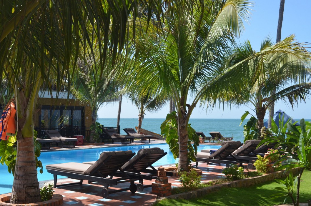 rang garden beach side resort