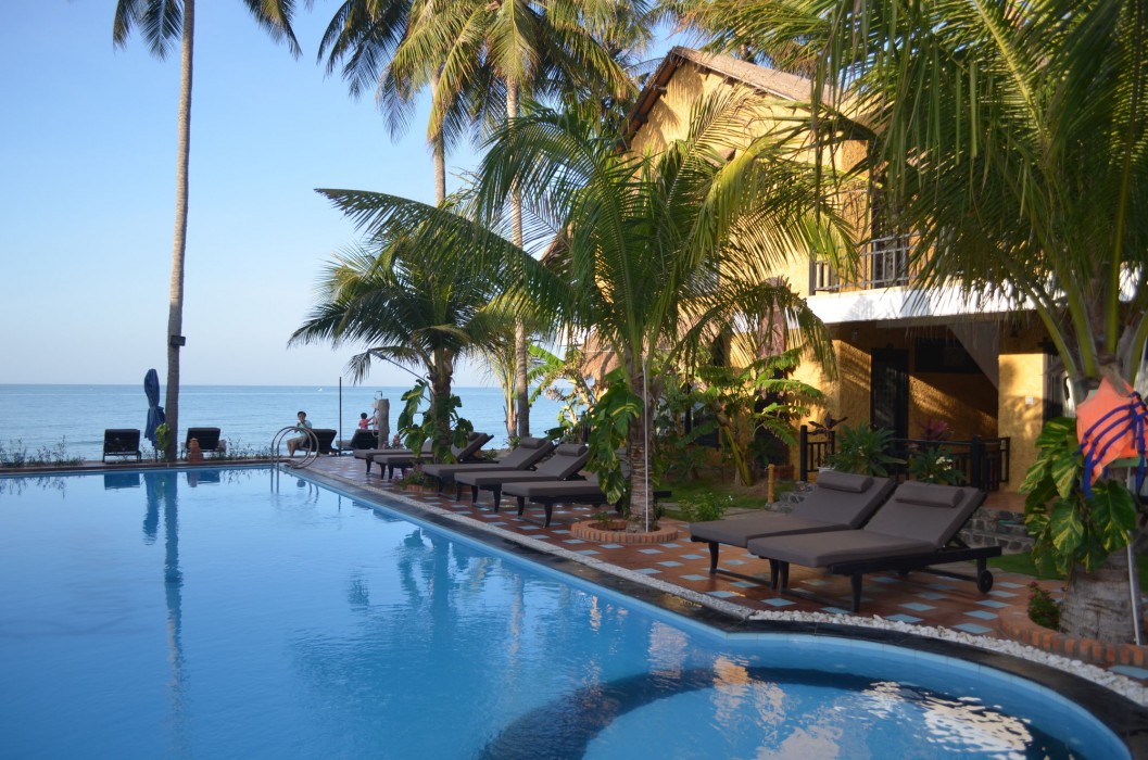 rang garden beach side resort