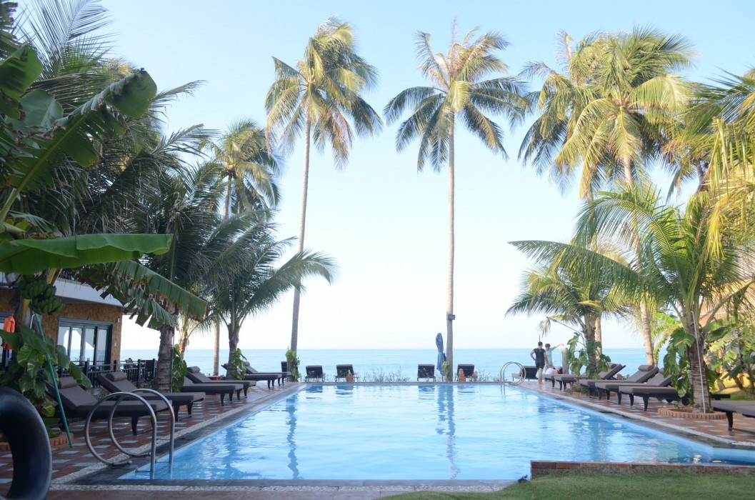 rang garden beach side resort
