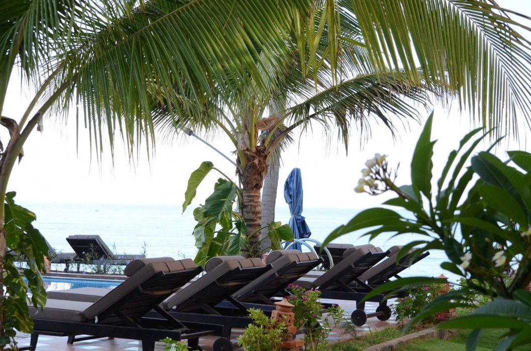 rang garden beach side resort