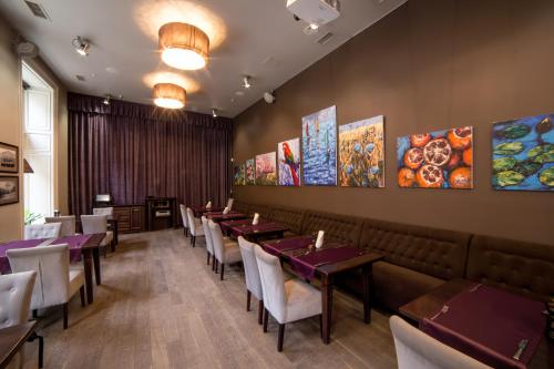 modern art hotel