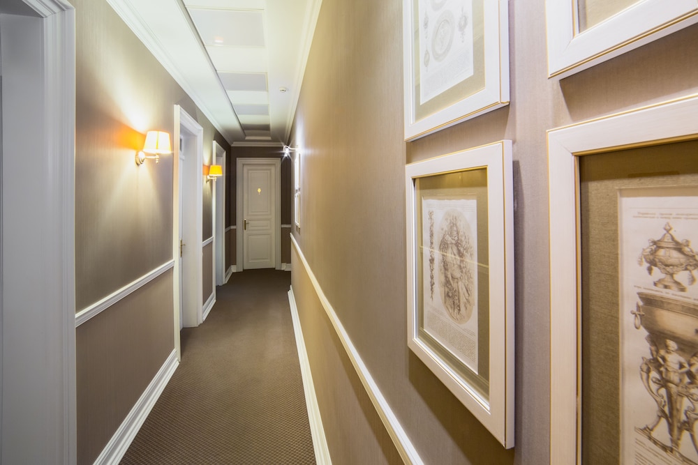 modern art hotel