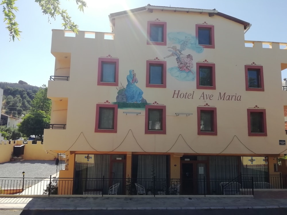 hotel ave maria