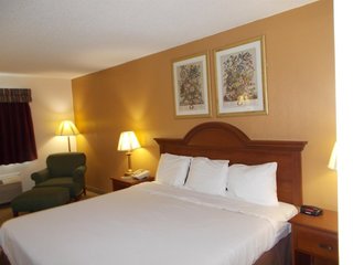royalton inn and suites wilmington