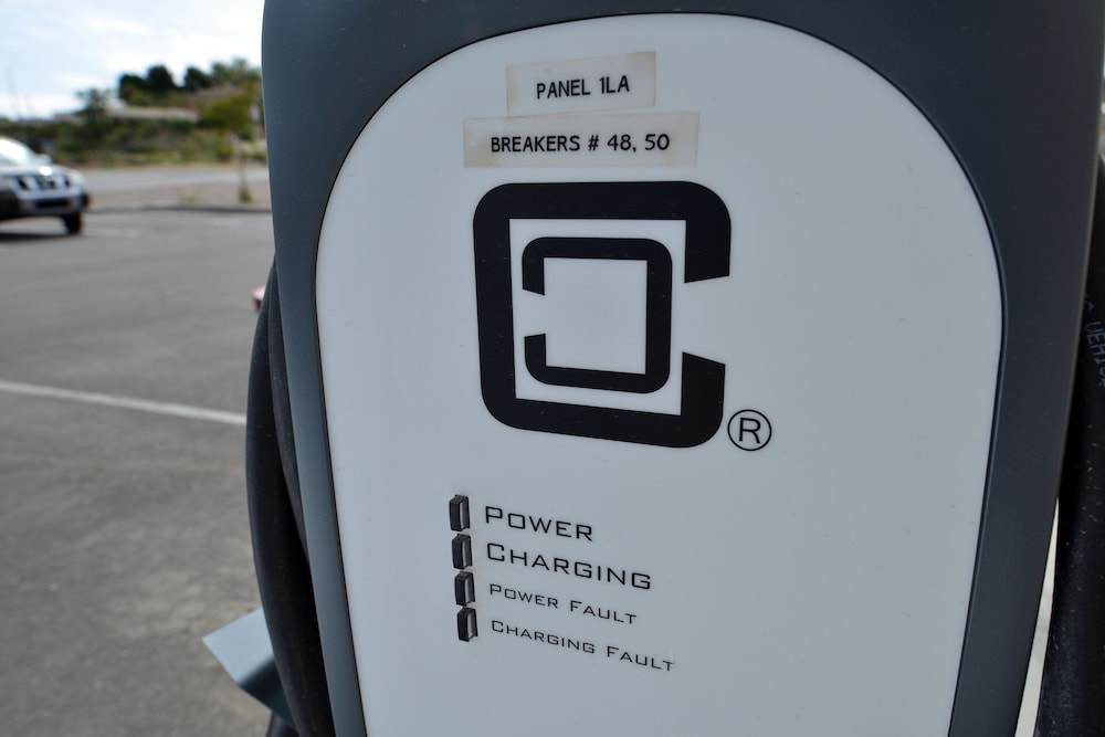 holiday inn express and suites globe by ihg