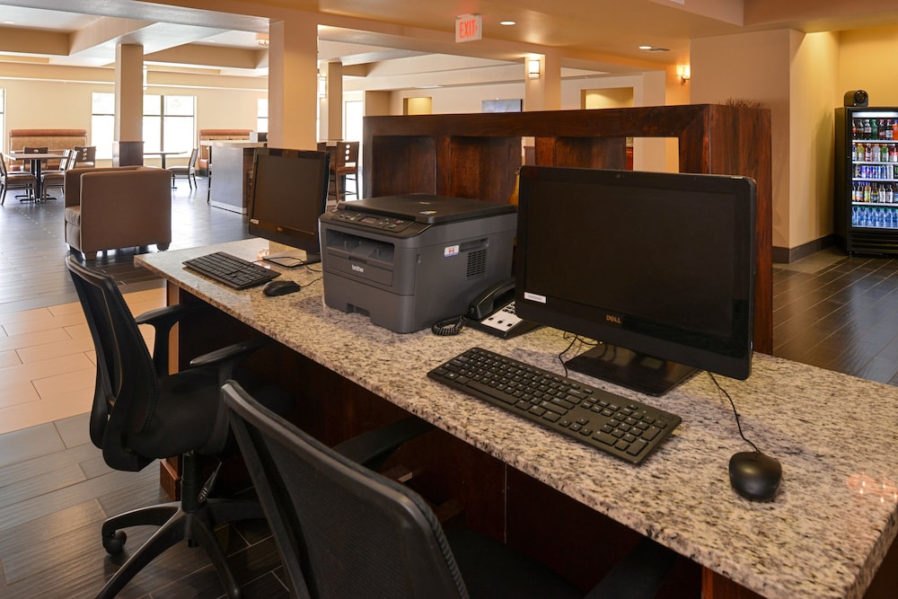 holiday inn express and suites globe by ihg