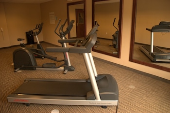 holiday inn express and suites globe by ihg