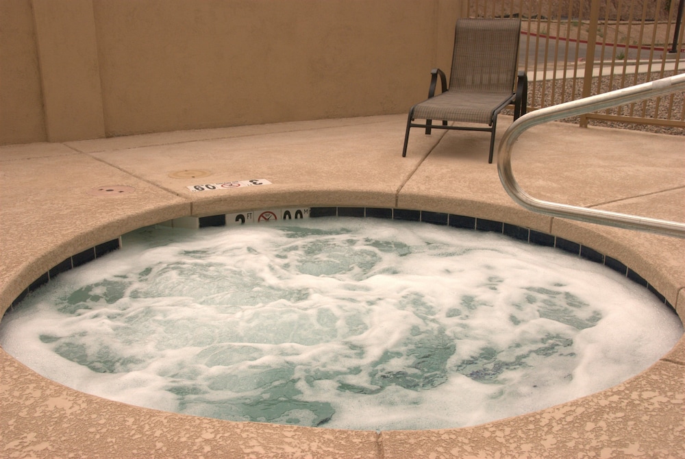 holiday inn express and suites globe by ihg