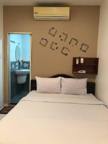 hoang yen nhi hotel