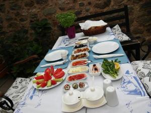 aristonicus boutique hotel