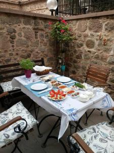 aristonicus boutique hotel