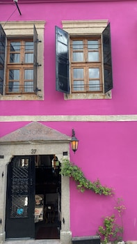 aristonicus boutique hotel