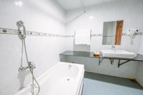 hoang duc hotel