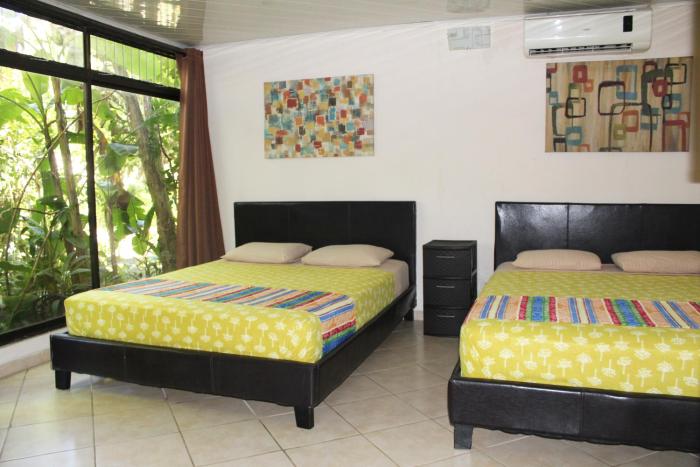 jaco lodge quiet hotel