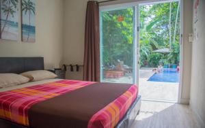 jaco lodge quiet hotel