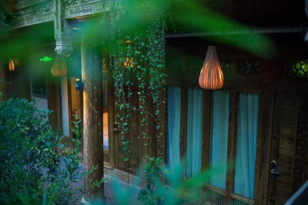 the ritz man boutique inn lijiang