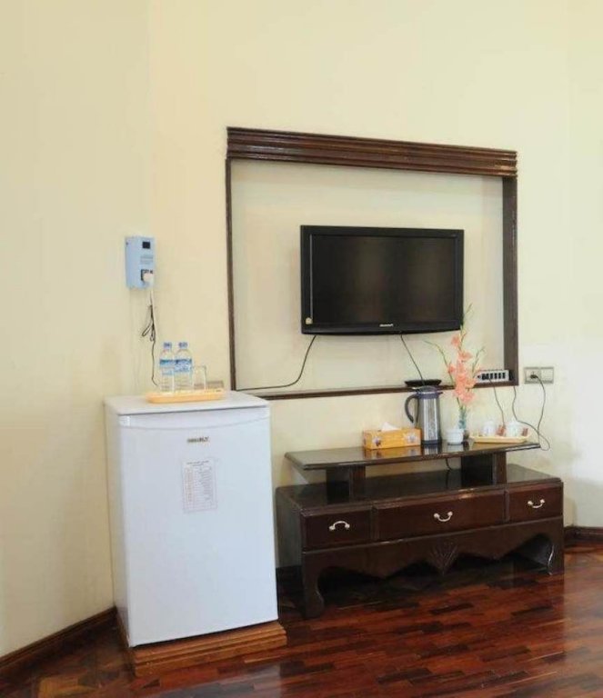 Hsaung Thazin Hotel Pyin Oo Lwin,Pyin Oo Lwin>>Mandalay,3 star