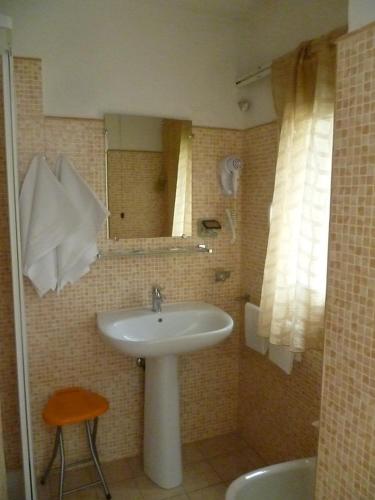 Hotel Pensione Romeo,Puglia>>Bari,2 star