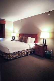 grandstay hotel and suites perham