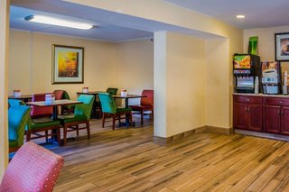 Quality Inn Merrimack - Nashua,Merrimack>>Manchester,2.5 star