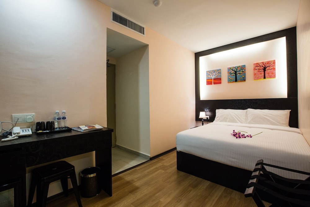 hotel ciq wong ah fook