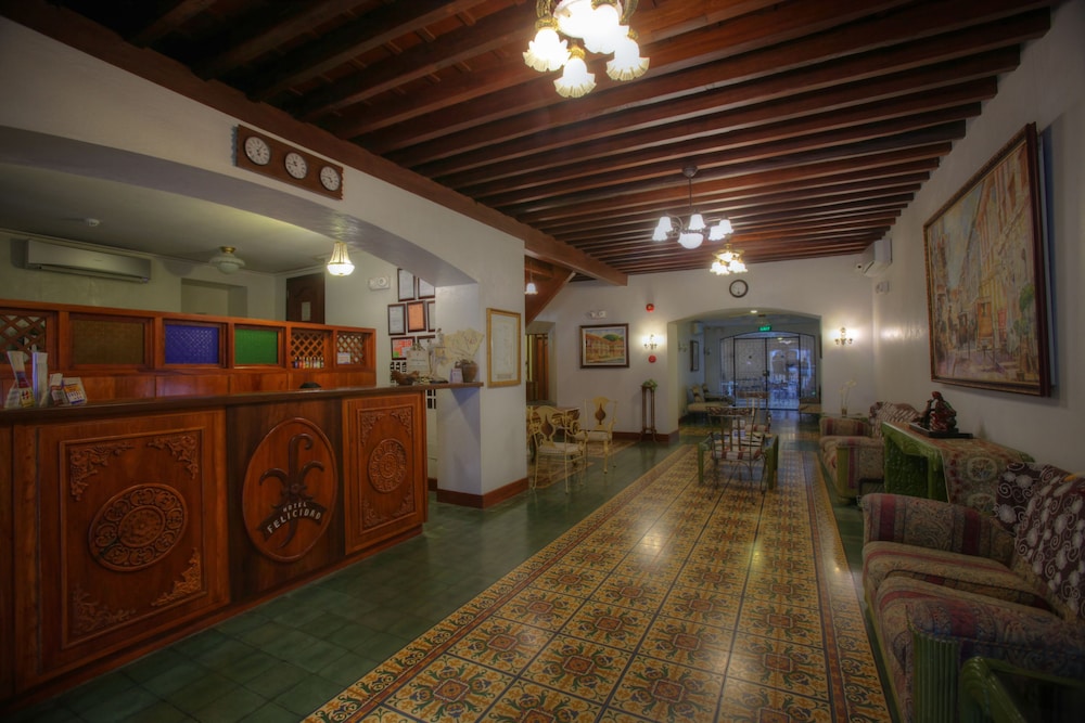 Hotel Felicidad,Ilocos Region>>Bantay,3 star