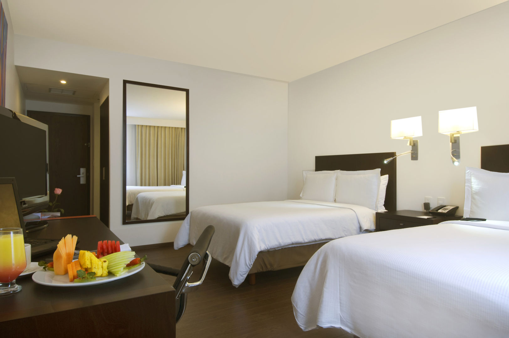 fiesta inn insurgentes sur