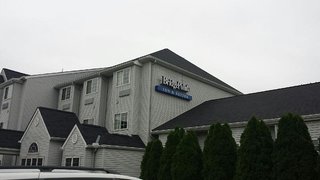 Bridgepointe Inn & Suites,Northwood>>Lucas County,2 star