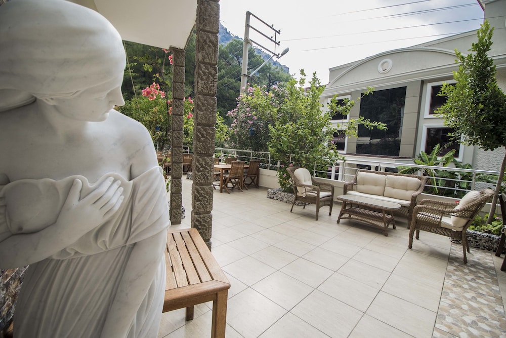 eden pyara hotel turunc