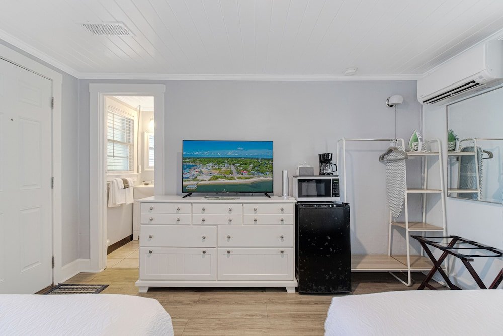 The Inn At Southport,,3 star