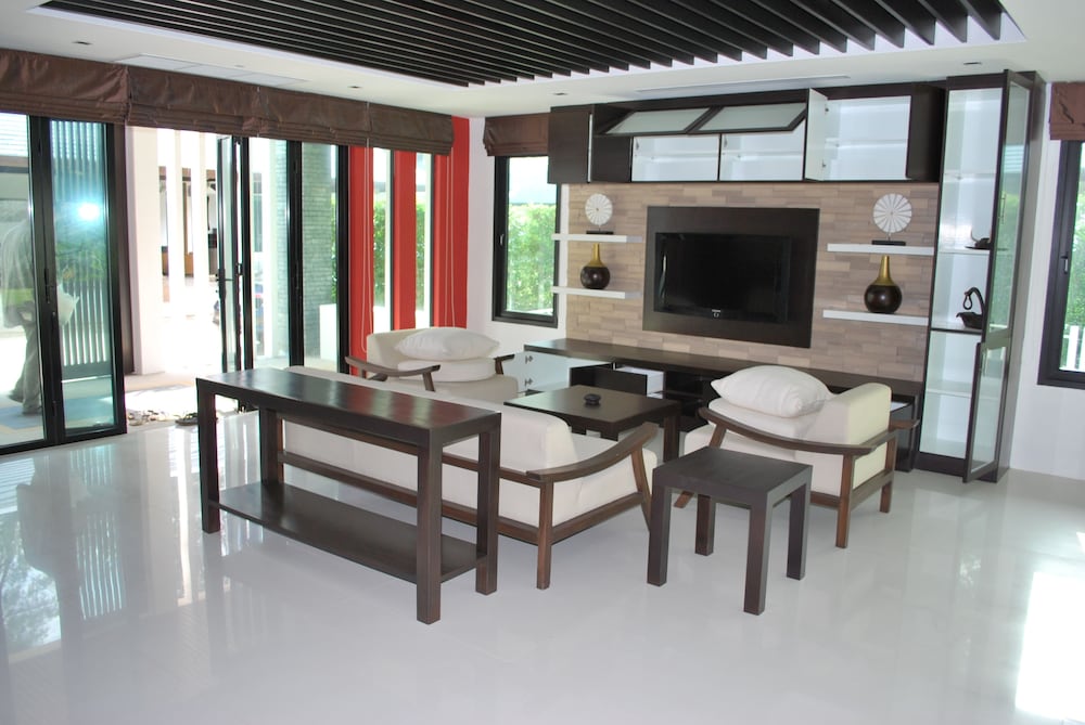 ocean breeze residence