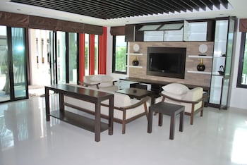 ocean breeze residence