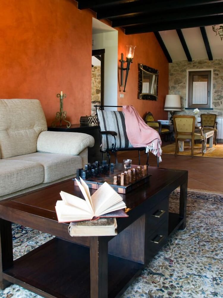 hotel rural fontequeiroso