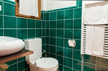 Hotel Rural Fontequeiroso,Muxía>>A Coruña,2 star