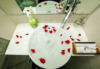 the one hotel ben thanh