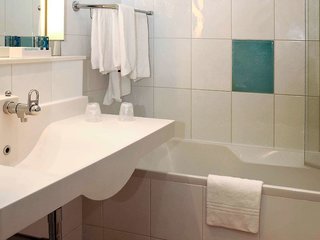 novotel bayeux