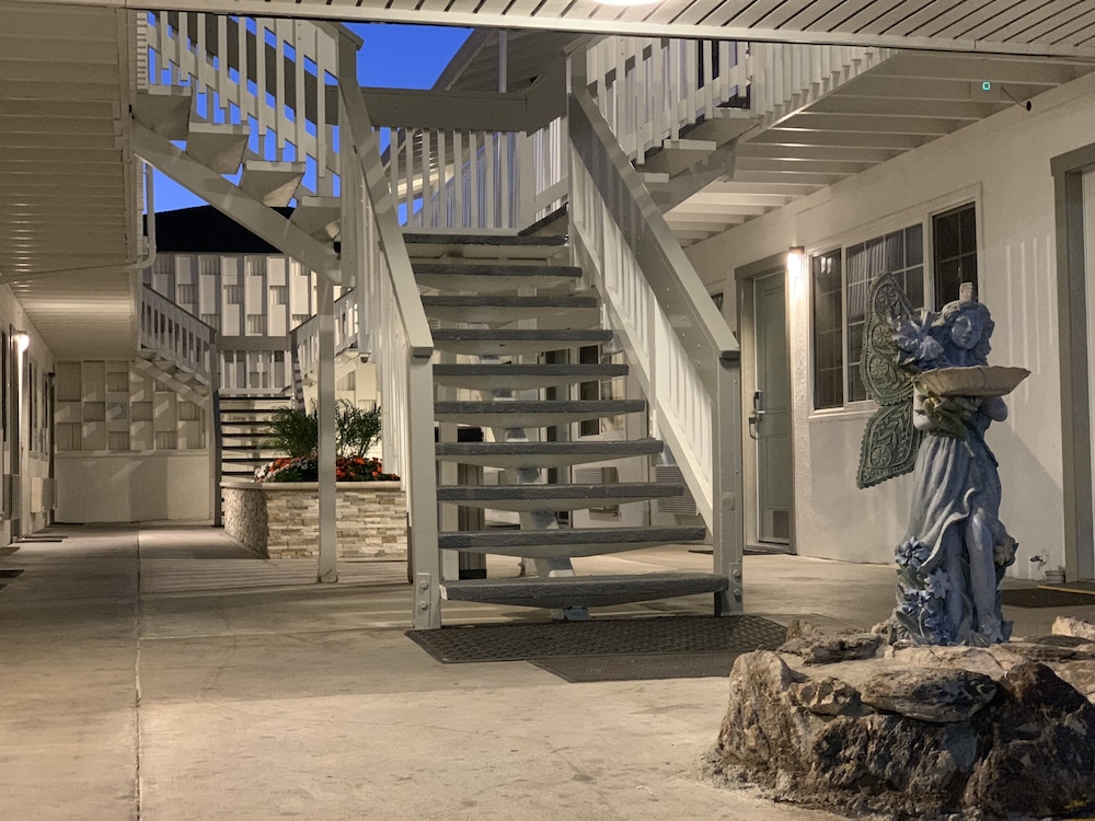 stargazer inn and suites