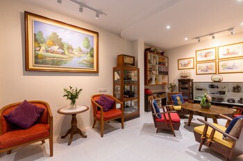 Huen Hug Chiang Mai,Hai Ya>>Chiang Mai,3 star