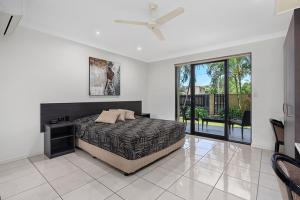 western gateway motel and apartments