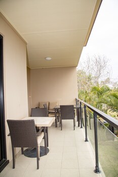 western gateway motel and apartments